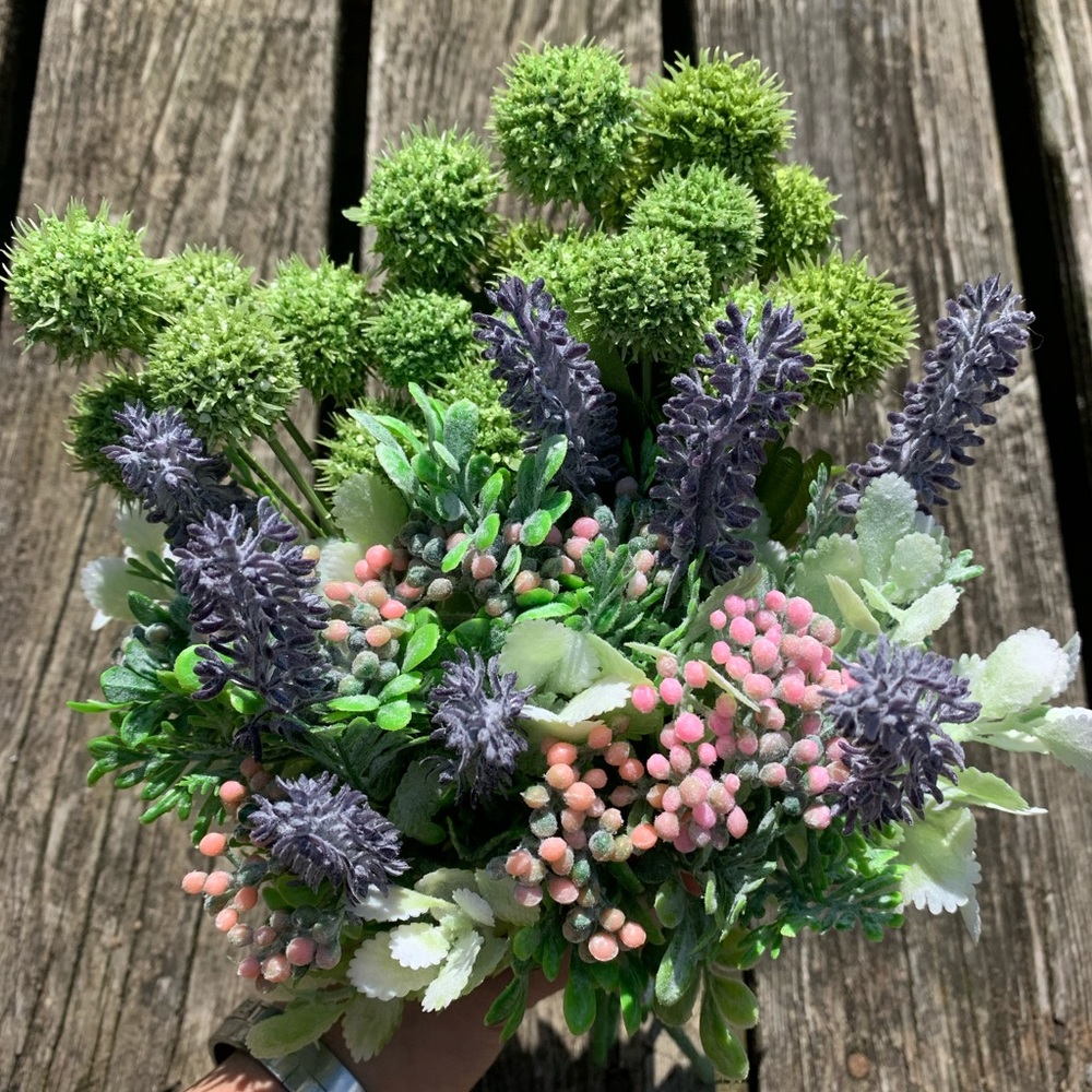 ❗️2 FOR $15❗️Spring Floral- 8 Stems